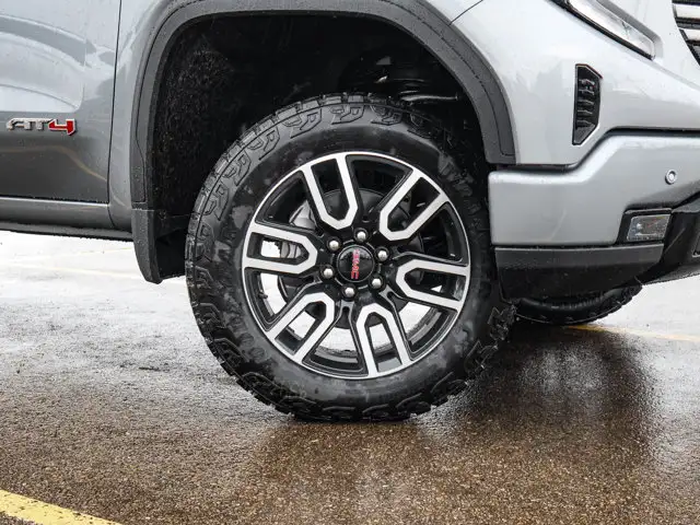 2026 GMC Sierra 1500 AT4 - Photo 11