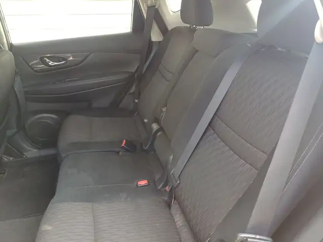 2017 Nissan Rogue SV AWD - Photo 7