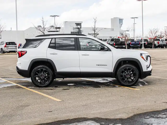 2026 GMC Terrain AWD Elevation - Photo 10