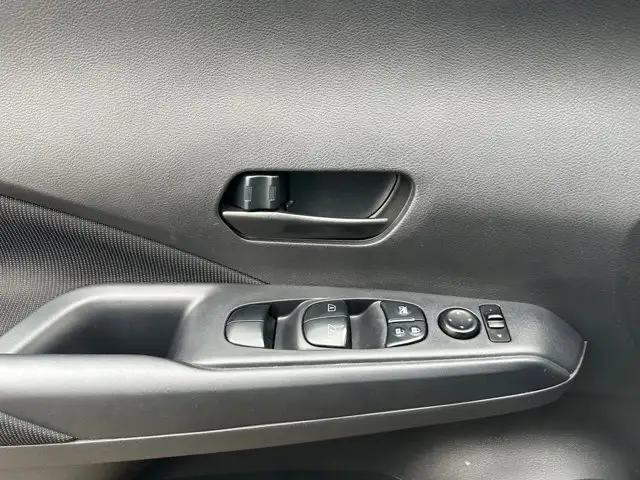 2021 Nissan Kicks S / FWD - Photo 14