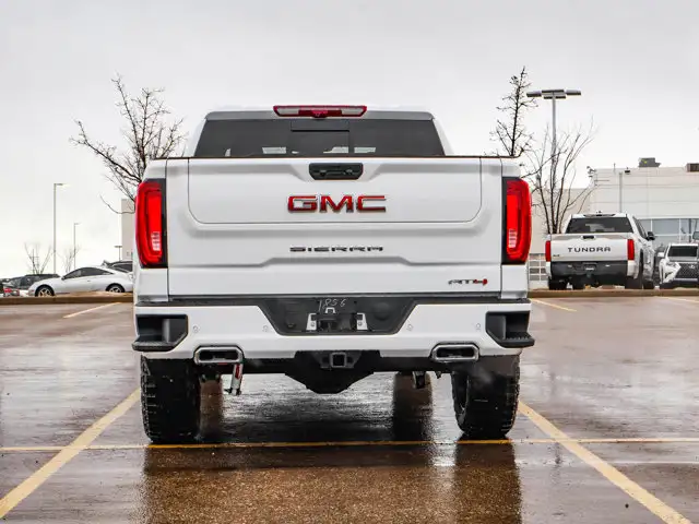2026 GMC Sierra 1500 AT4 - Photo 7