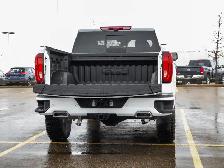 2026 GMC Sierra 1500 AT4 - Photo 9