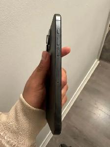 iPhone 15 Pro Max 512gb 84% battery Airpods Pkg/Delivery - Photo 5