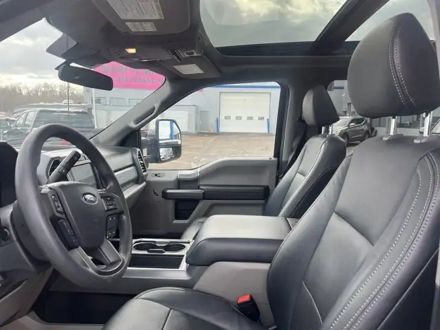 2022 Ford Super Duty F-250 SRW - Photo 3