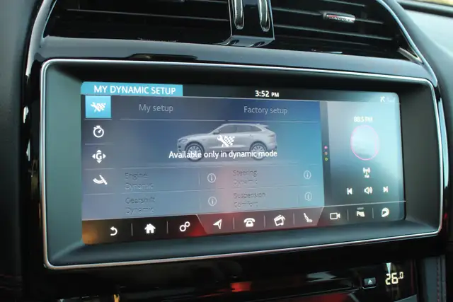 2020 Jaguar F-Pace - Photo 25