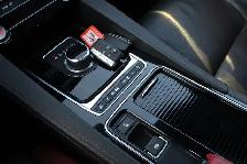 2020 Jaguar F-Pace - Photo 28