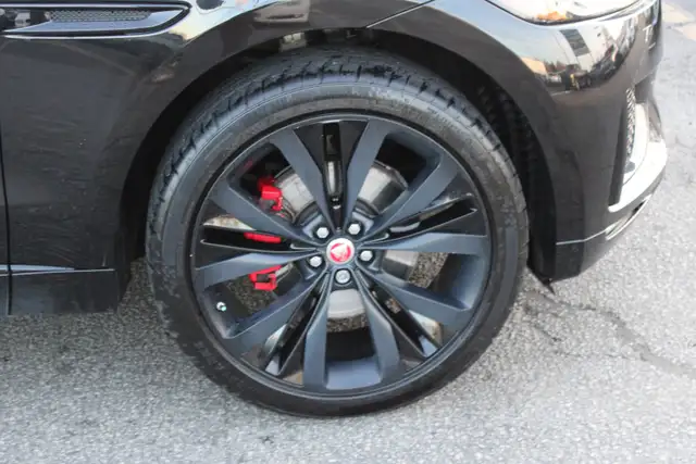 2020 Jaguar F-Pace - Photo 33
