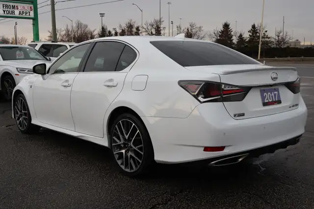 2017 Lexus GS - Photo 5