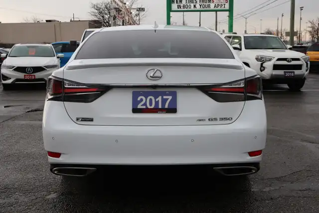 2017 Lexus GS - Photo 6