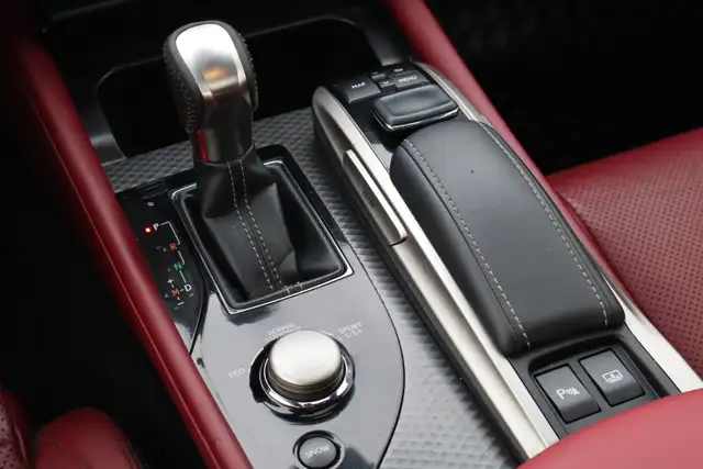 2017 Lexus GS - Photo 11