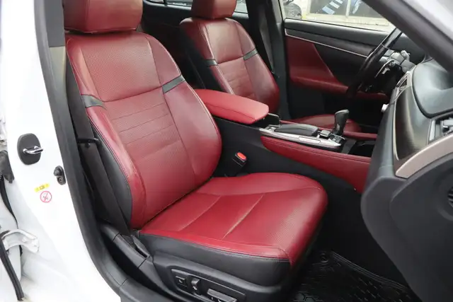 2017 Lexus GS - Photo 17