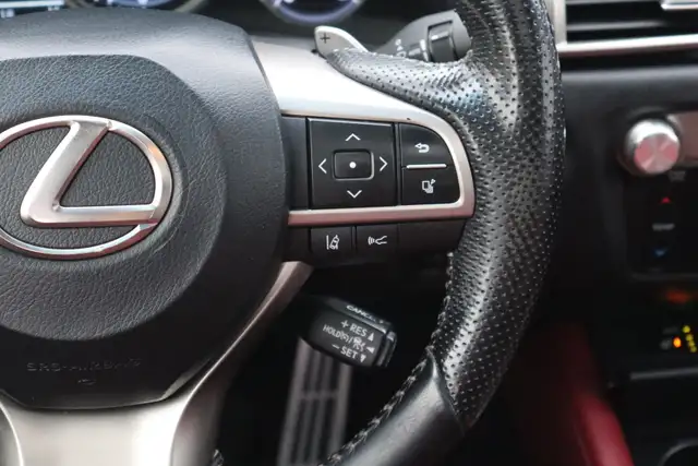 2017 Lexus GS - Photo 18
