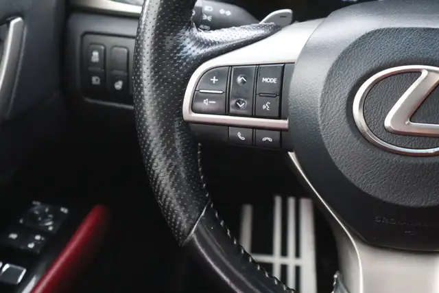2017 Lexus GS - Photo 19