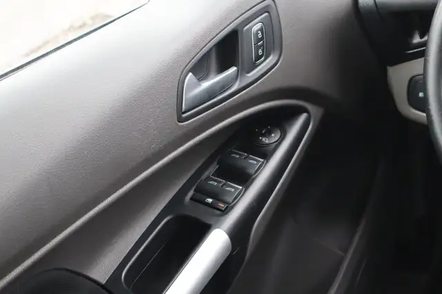 2019 Ford Transit Connect - Photo 18