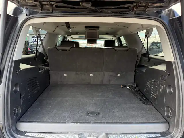 2018 GMC Yukon XL 4WD 4dr Denali - Photo 9