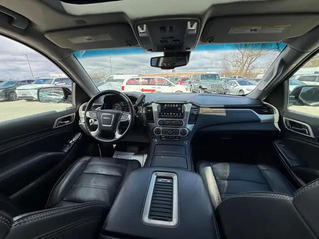 2018 GMC Yukon XL 4WD 4dr Denali - Photo 14