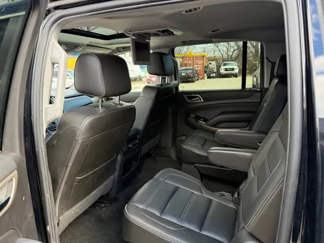 2018 GMC Yukon XL 4WD 4dr Denali - Photo 19