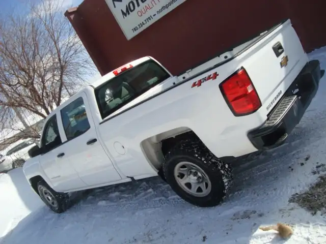 2018 Chevrolet Silverado 1500 4X4 CREW CAB 4X4 - Photo 2