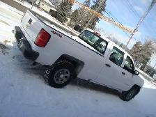 2018 Chevrolet Silverado 1500 4X4 CREW CAB 4X4 - Photo 3