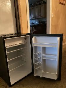 Bar Fridge (4.3 cf)