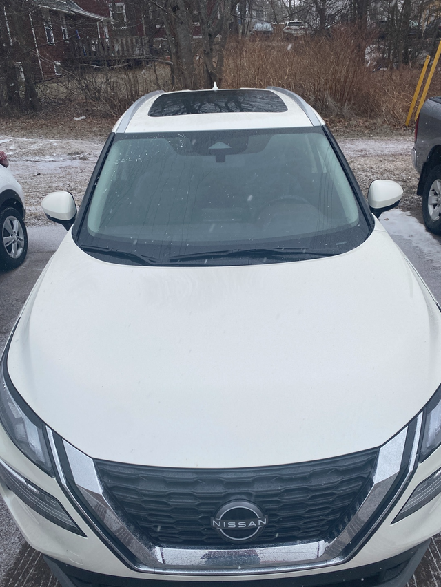 2023 Nissan Rogue - Photo 2