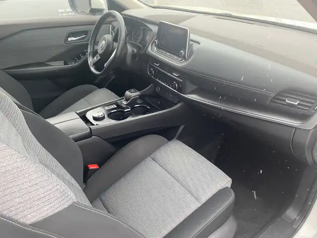 2023 Nissan Rogue - Photo 5