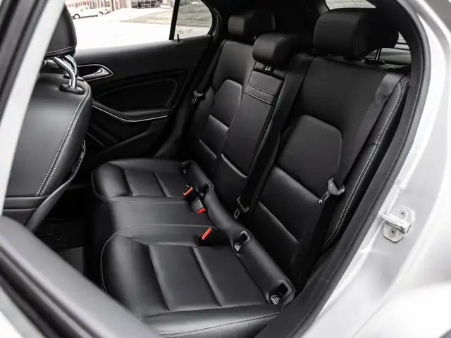 2016 Mercedes-Benz GLA-Class GLA 250|AMG PKG|NAV|ROOF|BACKUP|HEA - Photo 10