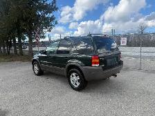 2002 FORD ESCAPE XLT 4WD AUTOMATIC A/C LEATHER MOONROOF ALLOYS ! - Photo 4