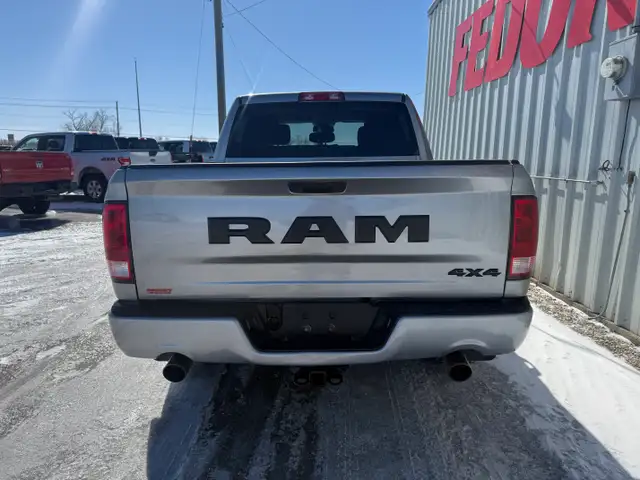 2020 RAM 1500 Classic Crew Cab 4WD - Photo 3