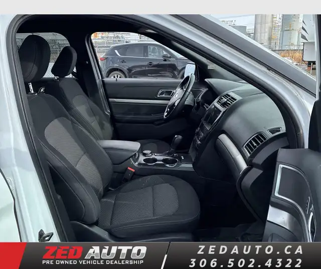 2018 Ford Explorer XLT AWD | Low KMS - Photo 6