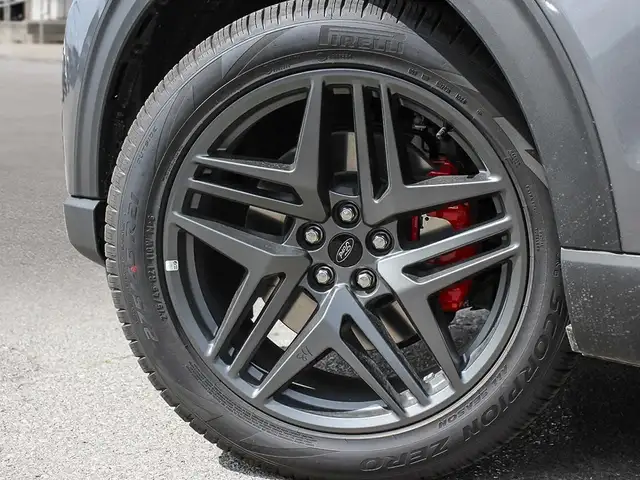 2026 Ford Explorer ST - Photo 8