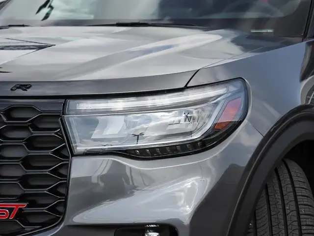 2026 Ford Explorer ST - Photo 11