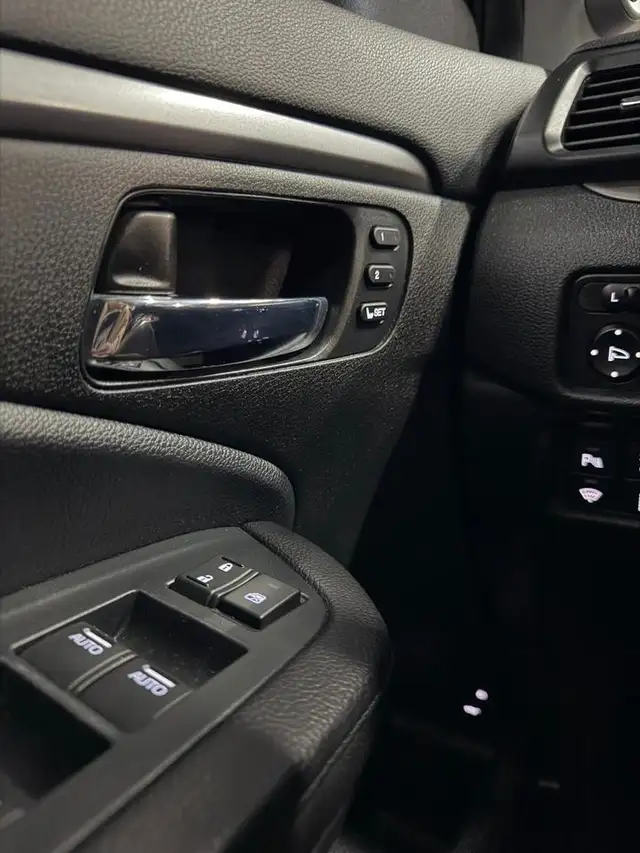 2022 Honda Pilot BLACK EDITION | NO ACCIDENTS - Photo 15