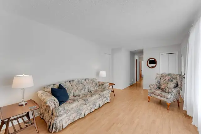 Affordable Bungalow, perfect for First-time Buyers - Photo 3