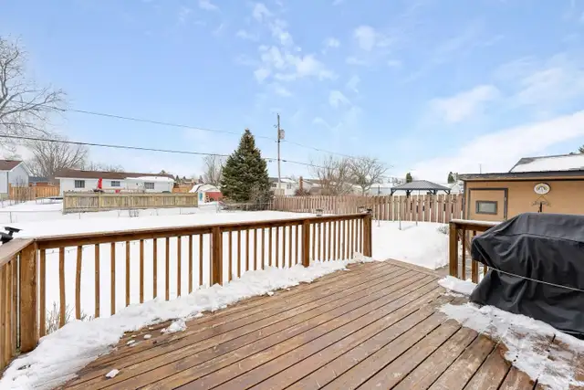 Affordable Bungalow, perfect for First-time Buyers - Photo 9