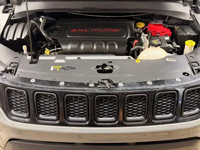 2020 Jeep Compass Upland AWD New Brakes ApplePlay CLEAN CARFAX - Photo 10