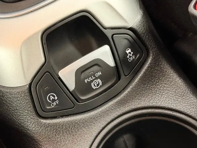2020 Jeep Compass Upland AWD New Brakes ApplePlay CLEAN CARFAX - Photo 26