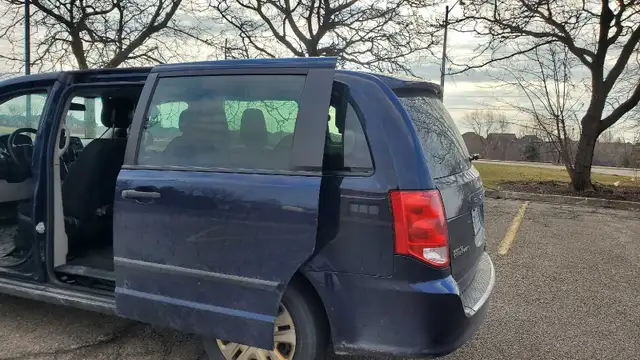 2015 Dodge Caravan - Photo 3