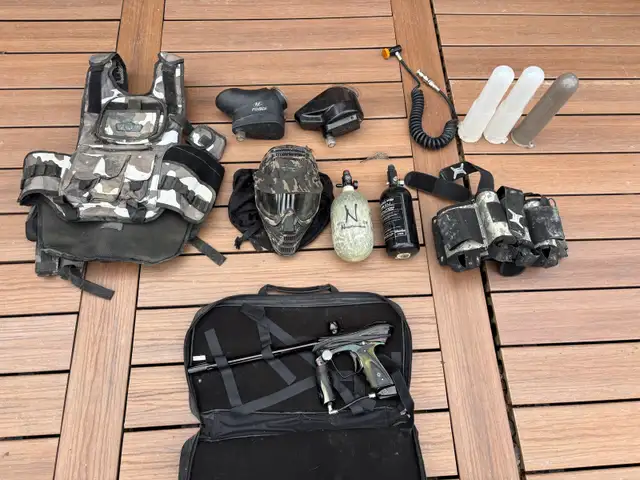 SMART PARTS EPIPHANY Paintball Gun w/ Full Gear Set