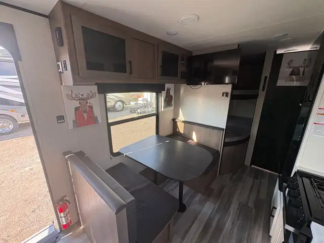 2024 Jayco Jayflight 260 BH! As New! 5000 lbs! $19995! - Photo 13