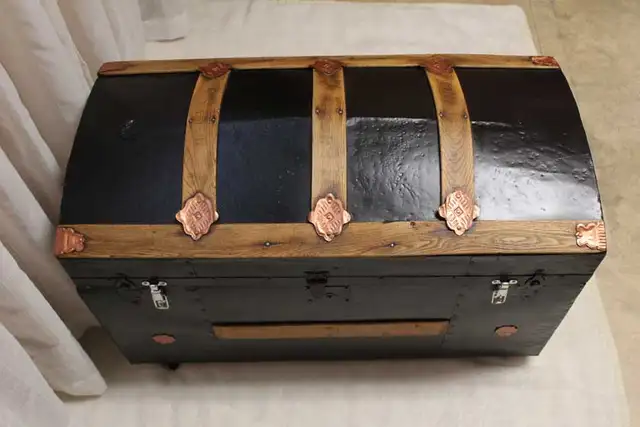 Coffre, malle antique, début 19’s 135$, bombé  1prime, livré - Photo 7