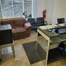 Office Space Inside Computer Shop For Cell/Tablet Repair/Sales - Photo 2