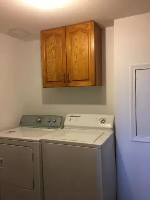 Room for rent close to U of L—-male only - Photo 8