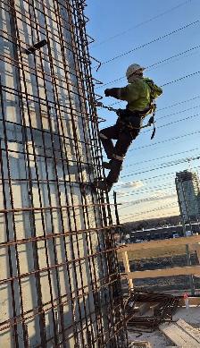 strong, experienced Construction Worker available to work