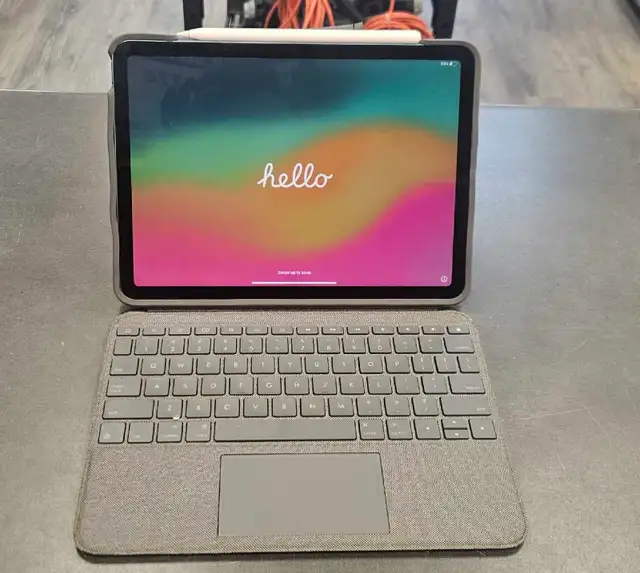 iPad Air 5th Gen with Logitech keyboard and iPencil