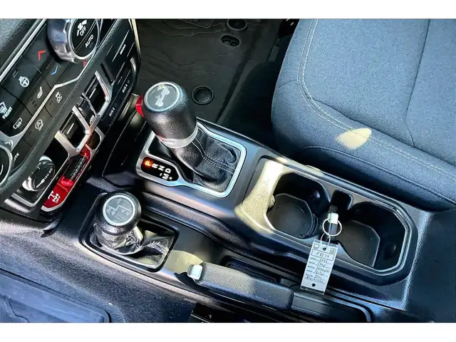 2024 Jeep Wrangler Willys 4Dr | Heated Seats | 12.3\' NAV | Tow - Photo 13