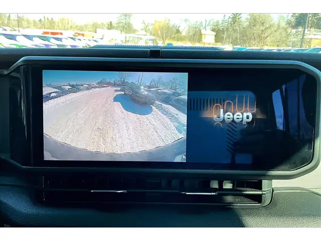 2024 Jeep Wrangler Willys 4Dr | Heated Seats | 12.3\' NAV | Tow - Photo 18