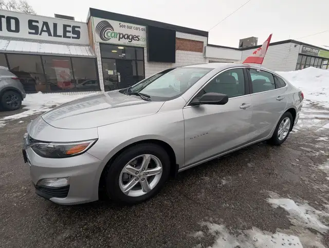 2021 Chevrolet Malibu LS  WITH APPLE CARPLAY! - Photo 2