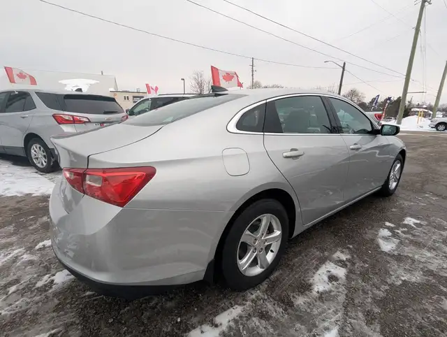 2021 Chevrolet Malibu LS  WITH APPLE CARPLAY! - Photo 6