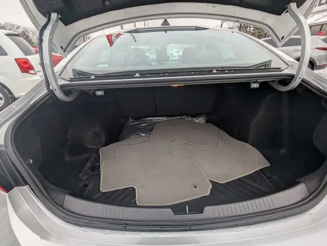 2021 Chevrolet Malibu LS  WITH APPLE CARPLAY! - Photo 8